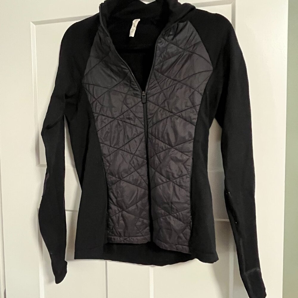Athleta Black Light Puffer Running Jacket